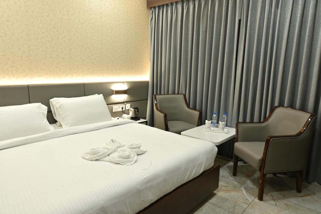 Hotel N Square Eluru Luaran gambar