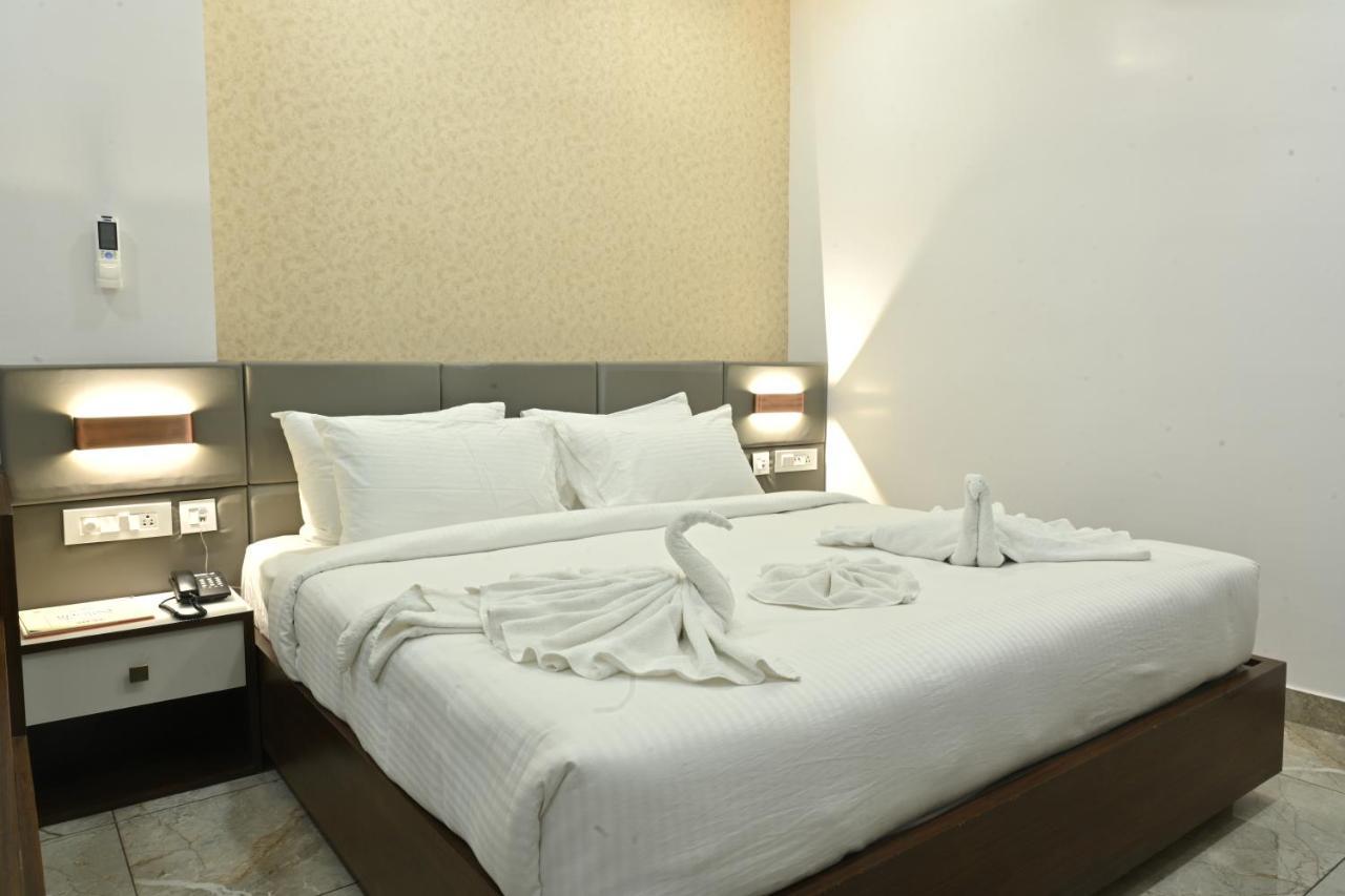 Hotel N Square Eluru Luaran gambar