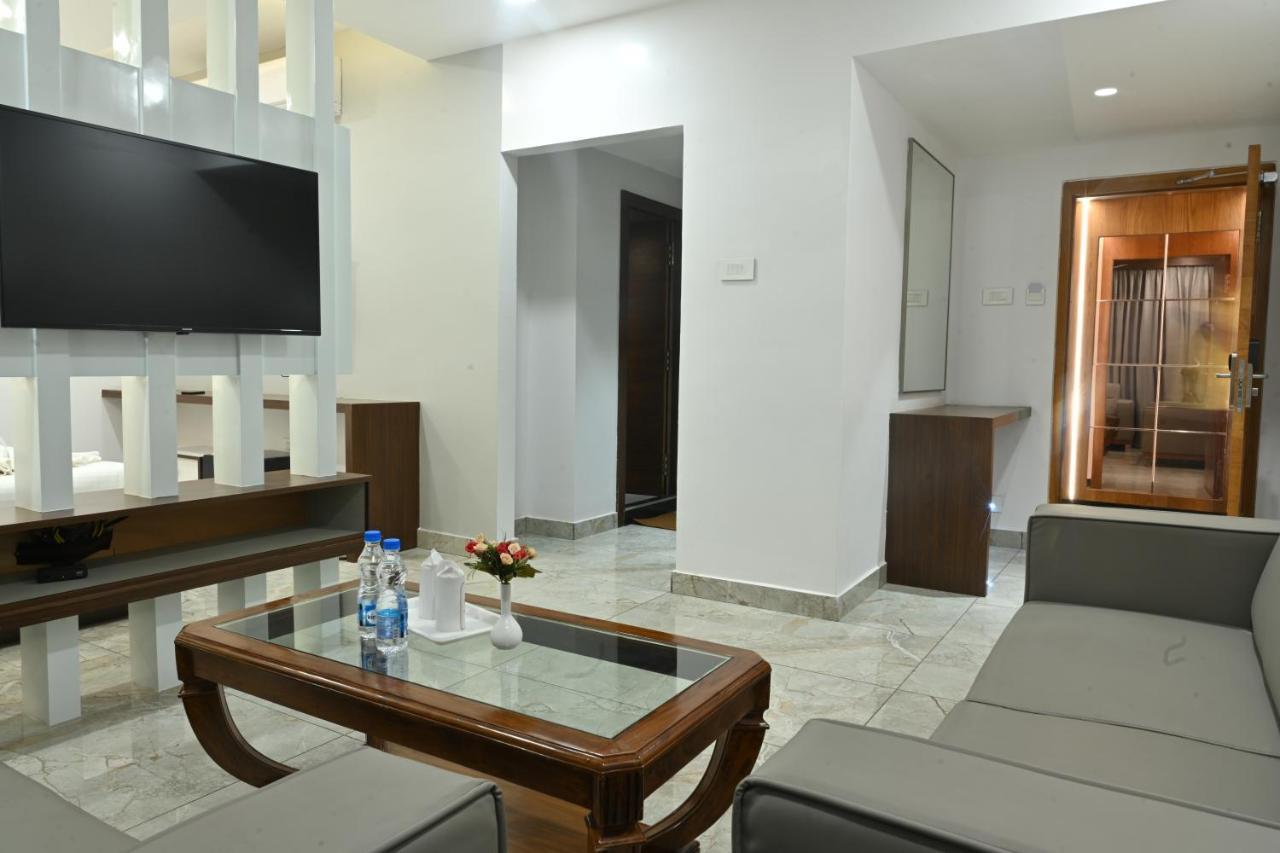 Hotel N Square Eluru Luaran gambar