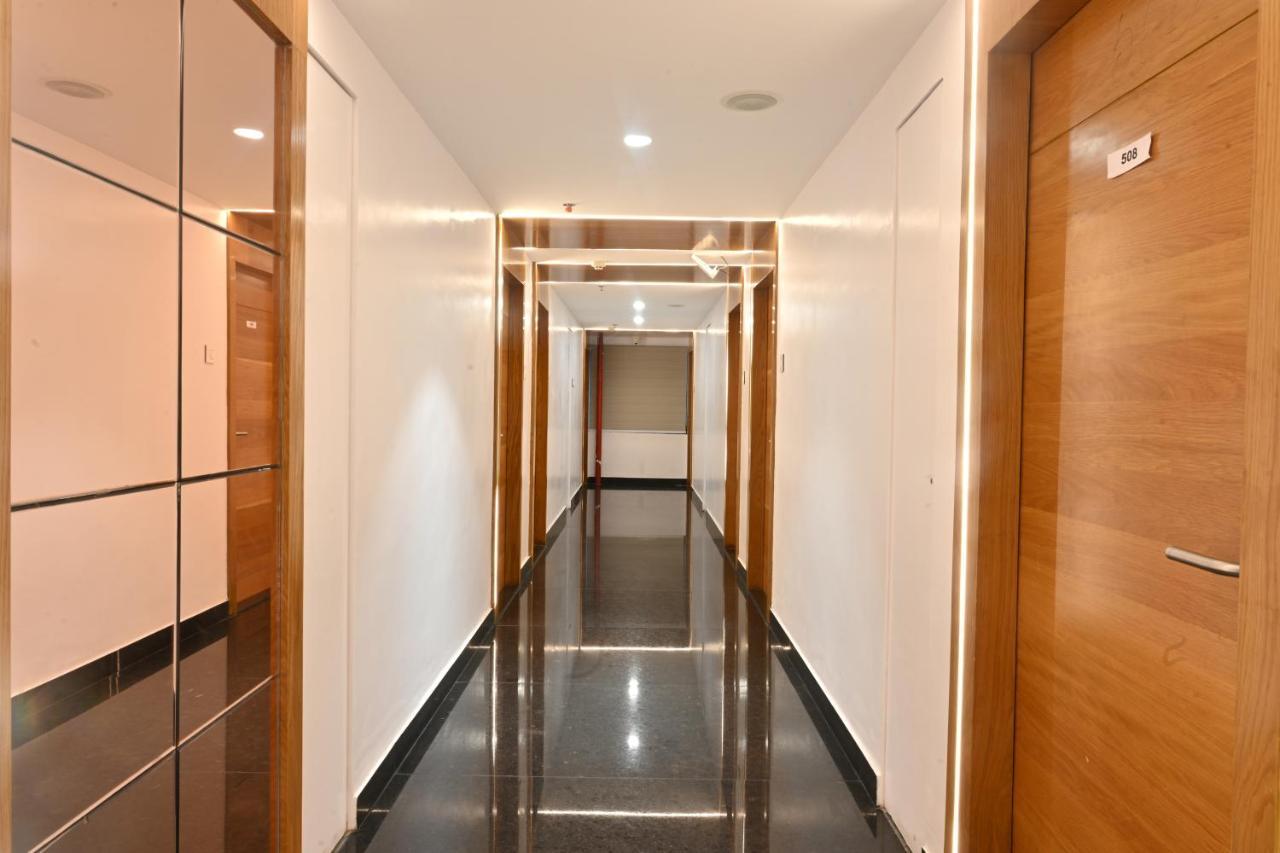 Hotel N Square Eluru Luaran gambar